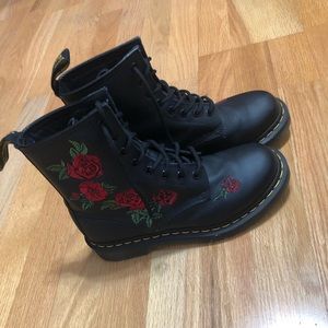 1460 Vonda Dr. Martens